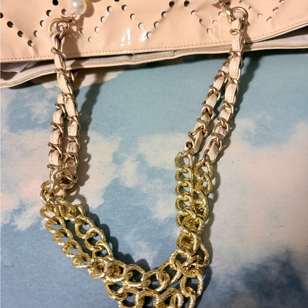 Chanel shoulder bag Cream /Gold Chain - Picture 4 of 14